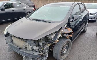 Хечбеци HYUNDAI ELANTRA 2017 Черен