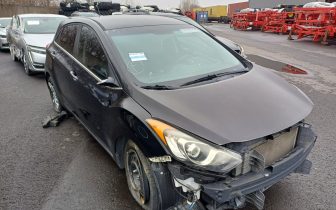 Хечбеци HYUNDAI ELANTRA 2017 Черен