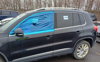 Джипове VOLKSWAGEN TIGUAN S 2012 Черен
