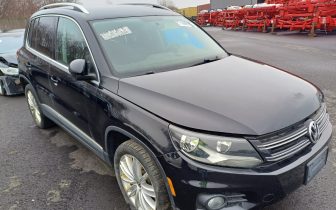 Джипове VOLKSWAGEN TIGUAN S 2012 Черен