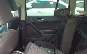 Джипове VOLKSWAGEN TIGUAN S 2012 Черен
