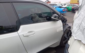 Хечбеци BMW  I3 REX 2018 Бял