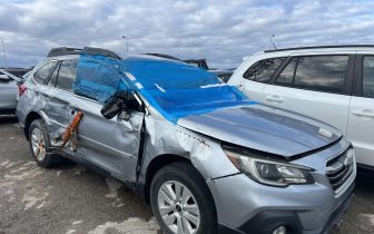 Кросоувъри SUBARU OUTBACK PREMIUM 2018 Сребрист