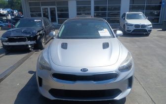 Седани KIA Stinger 2018 Бял