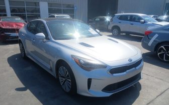 Седани KIA Stinger 2018 Бял