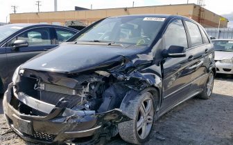 Хечбеци Mercedes-Benz B200 2009 Черен