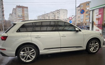 Паркетници Audi Q7 2021 Бял