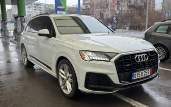 Паркетници Audi Q7 2021 Бял
