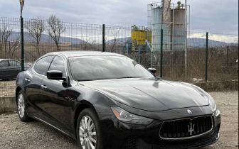 sedan Maserati  Ghibli  2014 Черен