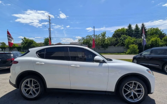 suv Alfa Romeo  Stelvio  2018 White