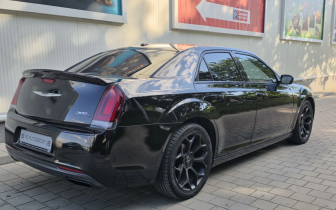 sedan Chrysler  300c 2015 Black