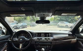 sedan BMW  M535i 2015 Бял