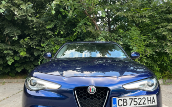 sedan Alfa Romeo  Giulia Q4 2018 Син