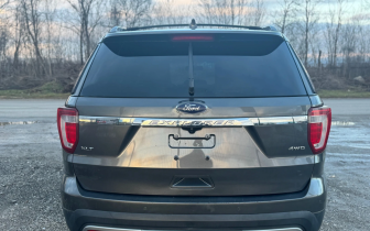 suv Ford  Explorer 2016 Сив