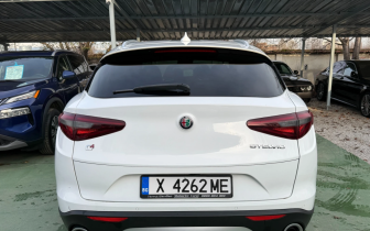 suv Alfa Romeo  Stelvio  2018 White